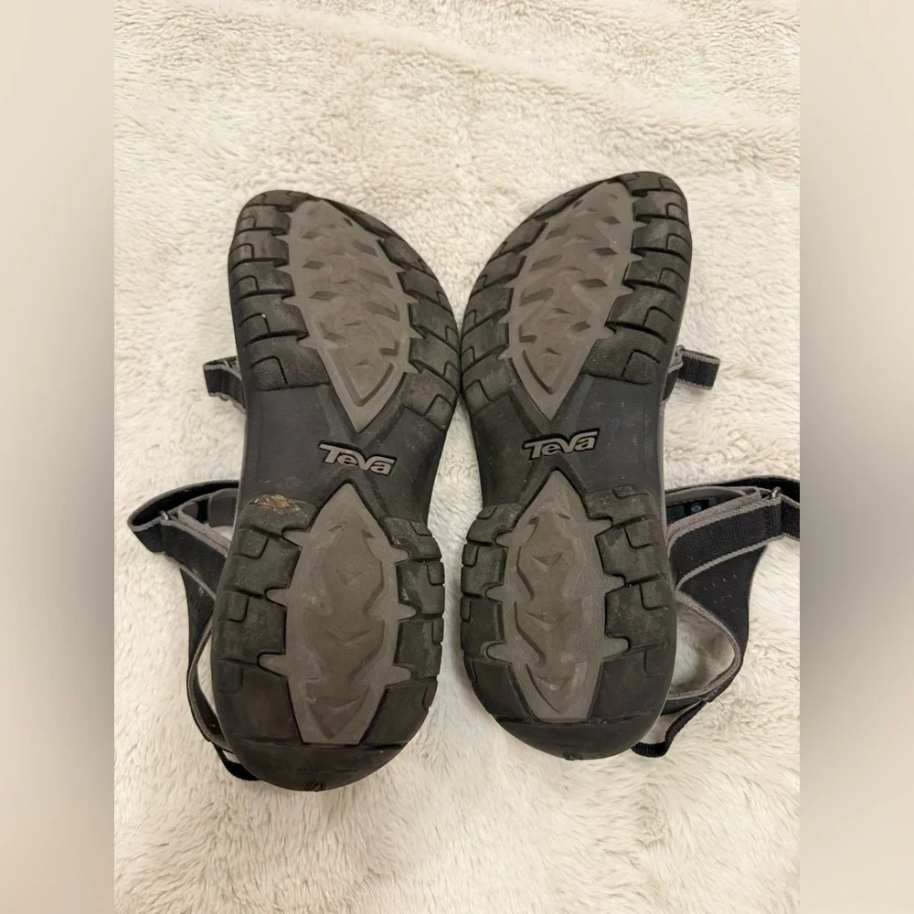 **Teva Vera Sandals – Women’s Size 9.5, Gray & Black** - Picture 6 of 6
